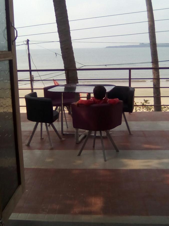 Sea View Holiday Home Mālvan Buitenkant foto