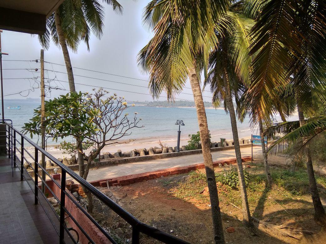 Sea View Holiday Home Mālvan Buitenkant foto